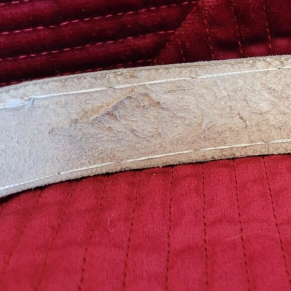 Hand beaded leather belt. - Picture 5 of 5